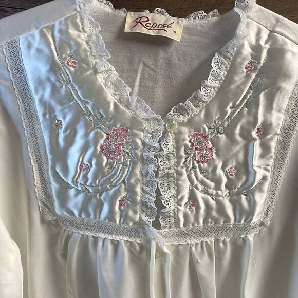 Vintage Repose Ladies Silk Like Pajama Set, Size 12-14, White and Pink, Floral - Picture 2 of 9